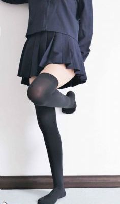 亚洲图片偷拍视频区_JVID性感写真
