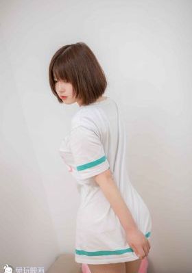 寡妇在亡夫灵位前被弄到高潮_国产剧手机在线观看