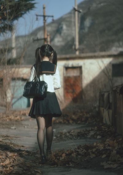 美女超碰手机版_蓝光电影完整版在线观看