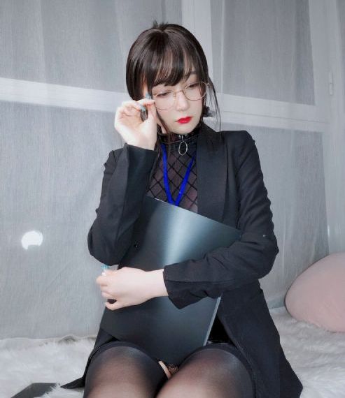 制服丝袜三级国产精品_BD国语手机免费观看完整