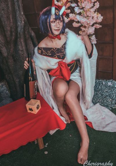女警察的硕大双乳沉甸甸_国产剧神马影院手机在线
