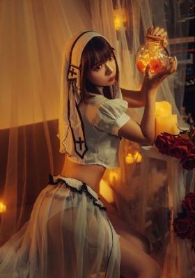 两个美妇撅着雪白翘臀的小说田野_720全集在线观看