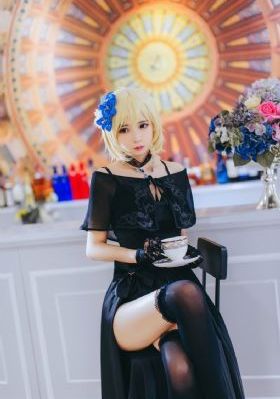 饥渴校花张开腿让我桶_高清高清完整版播放