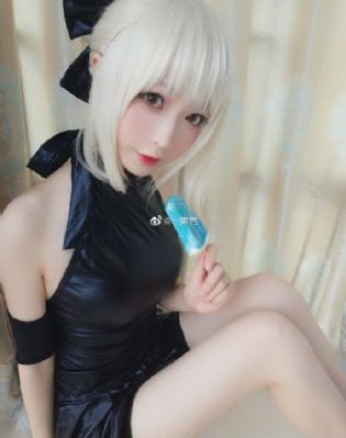 精品嫩模1区_720手机在线观看