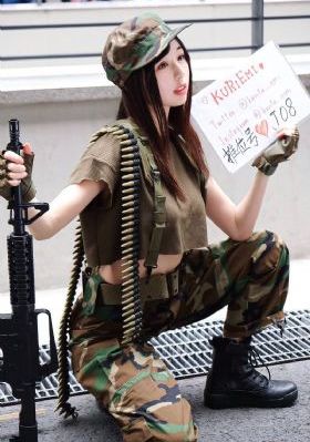 少妇私密推油偷拍对白一区二区_十万网红美女美酱